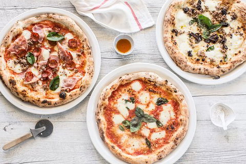 Trecento Woodfired Pizzeria & Bar - Accommodation BNB 0