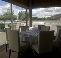 Water's Edge - Accommodation BNB