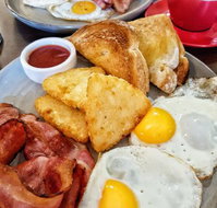 Caph's Restaurant  Cafe Bar - Accommodation BNB