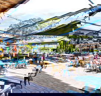 Toormina Hotel Palms Bar  Dining - Accommodation BNB