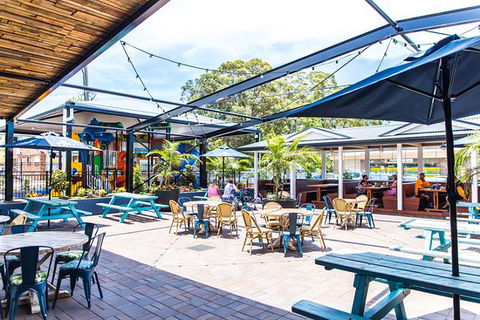 Toormina Hotel, Palms Bar & Dining - Accommodation BNB 0
