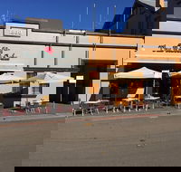 The Roses Cafe - Accommodation BNB