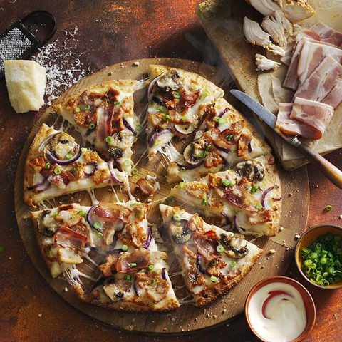 Domino's - Budgewoi - Accommodation BNB 0