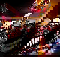 Elephant and Castle Hotel - Accommodation BNB