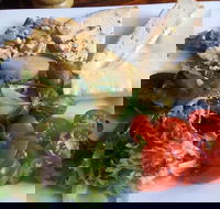 Fetching Treasures Cafe - Accommodation BNB