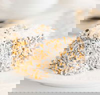 LusciousKiki Cakes - Accommodation BNB