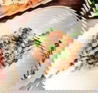 Eastbank Cafe-Bar-Pizzeria - Accommodation BNB