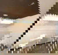 Fat Arnie Restaurant  Bar - Royal Pacific Hotel - Accommodation BNB