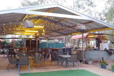 Stuarts Well Roadhouse- Restaurant & Bar - Accommodation BNB 1