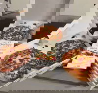 Zodiac Pizza - Accommodation BNB