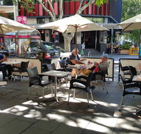 Apex Cafe - Accommodation BNB