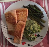 DnJ Fresh Seafoods - Accommodation BNB