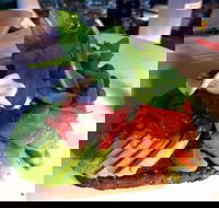 Global Cafe - Accommodation BNB