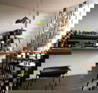 Rainbow Gallery  Cafe/Bar - Accommodation BNB