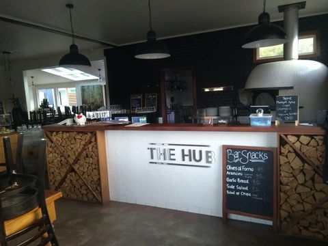The Hub - Pizza And Beer - Accommodation BNB 1