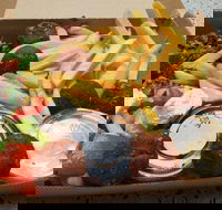 Iron Grill - Accommodation BNB