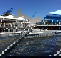 Tea Gardens Boatshed - Accommodation BNB