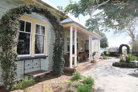 The Old Bank Gladstone - Accommodation BNB 1