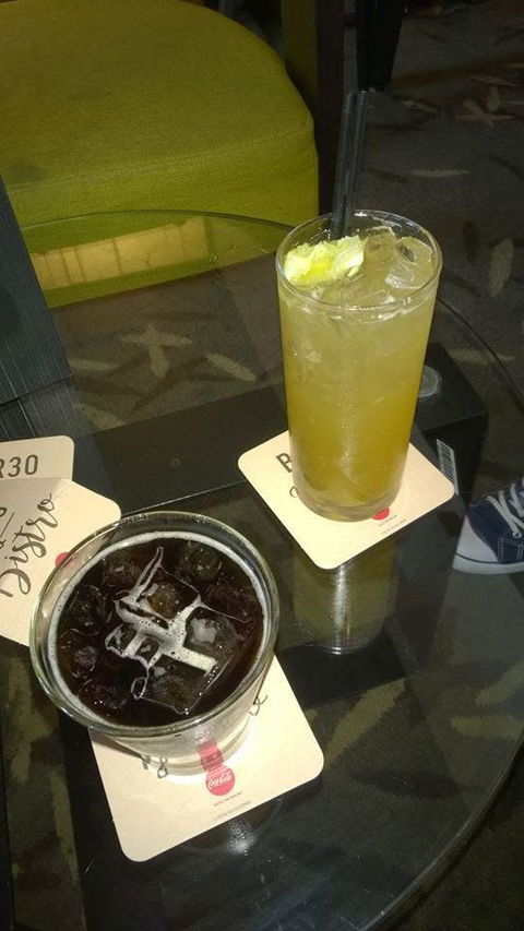 BAR:30 & Bistro - PARKROYAL - Accommodation BNB 0
