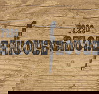 F220 Smokehouse - Accommodation BNB