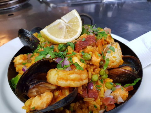 Black Bull Tapas Bar And Restaurant - Accommodation BNB 0