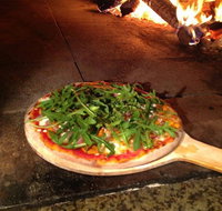 Pazza Pizza - Accommodation BNB