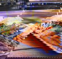 C. Y. O'Connor Village Pub - Accommodation BNB