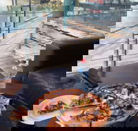 Little Caesars - Sorrento - Accommodation BNB