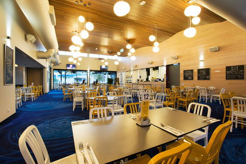 Coolum Beach Hotel - Coolum Beach - Accommodation BNB 0
