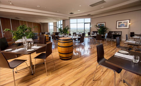 Baudins Restaurant At McCracken Country Club - Accommodation BNB 2