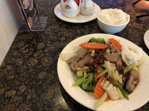Lona Restaurant & Garden Bar - Accommodation BNB 0