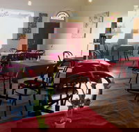 Elphinstone Hotel - Accommodation BNB