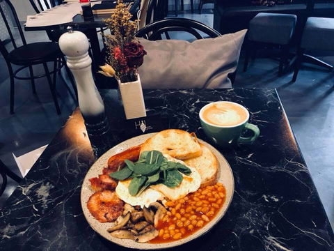 HWL Cafe & Bar - Accommodation BNB 0
