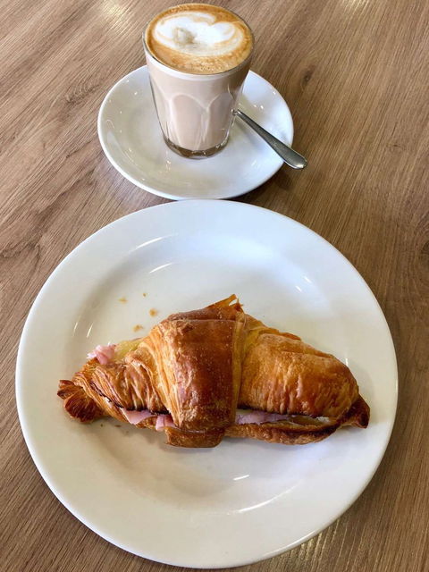 Tastebuds Deli & Cafe - Accommodation BNB 0