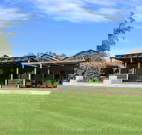 Two Rivers Wines - Accommodation BNB