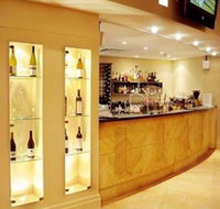 Finz Restaurant and Bar - Accommodation BNB