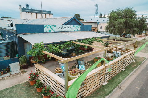 Alicia's Cafe - Accommodation BNB 0