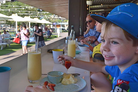 Snapper Rocks Bar & Kitchen - Accommodation BNB 2