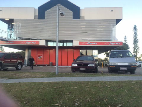 Pizza Hut - Runaway Bay - Accommodation BNB 0