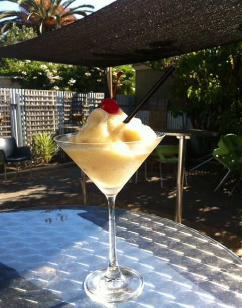 Mischief And Mayhem Wine Lounge - Accommodation BNB 9