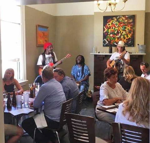Mischief And Mayhem Wine Lounge - Accommodation BNB 13