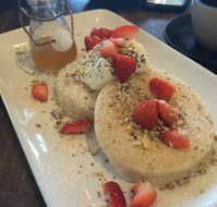 Lotus Cafe - Accommodation BNB