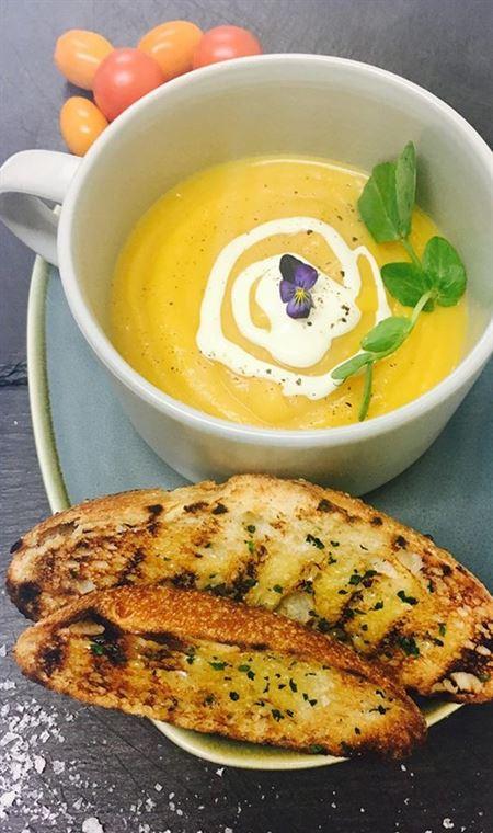 Maximilians On The Waterfront - Accommodation BNB 4