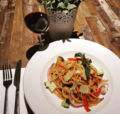 Maximilians On The Waterfront - Accommodation BNB 8