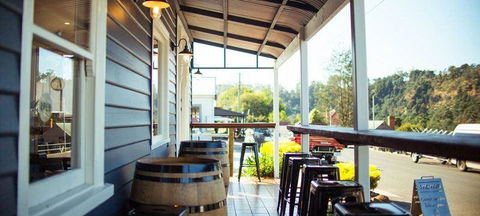 The Hub Pizza & Beer - Accommodation BNB 3