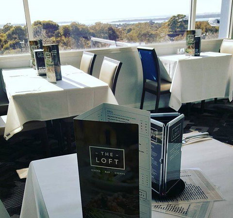 The Loft Caringbah - Accommodation BNB 4