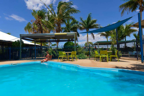 Devils Marbles Hotel–Wauchope - Accommodation BNB 2
