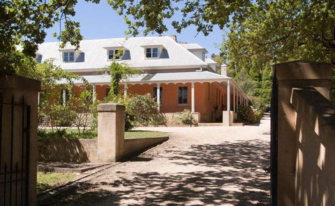 The Fitzroy Inn Dining Room - Accommodation BNB 7