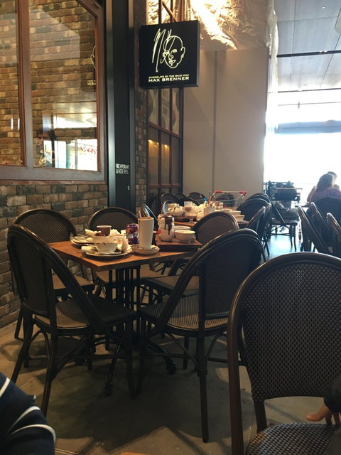 Max Brenner - Accommodation BNB 10
