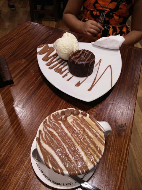 Max Brenner - Accommodation BNB 3